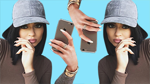 Is 'fingermouthing' The Hot New Selfie Pose?