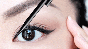 This Is The Quickest Way To Do Your Winged Liner