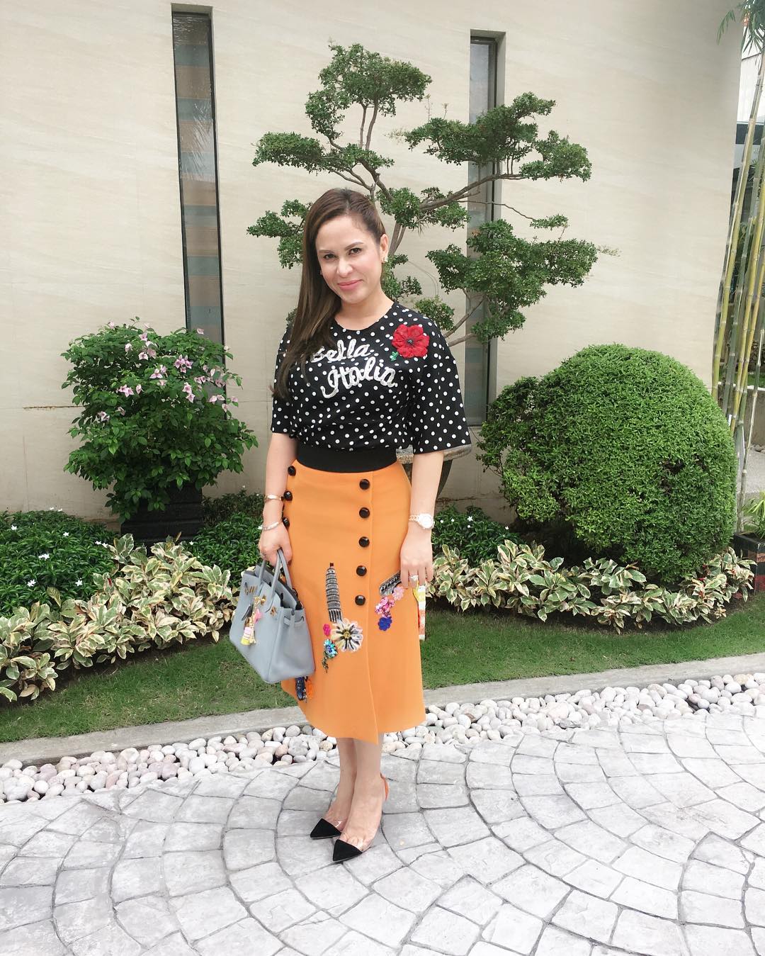 Metro Magazine - via @jinkeepacquiao Jinkee Pacquiao is wearing Gucci dress  and Blahnik shoes