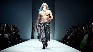 This Male Model Is Already 80 Years Old And Still Killing It On The Runway