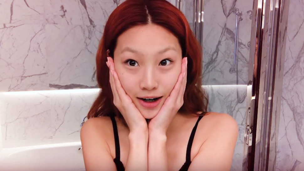 Korean Model Jung Ho Yeon Jung Reveals Her Secret to a Perfect Two-Tone Lip