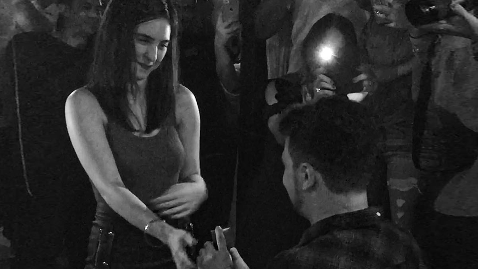 Billy Crawford and Coleen Garcia Are Engaged!
