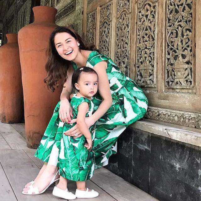 mother and daughter twinning dress