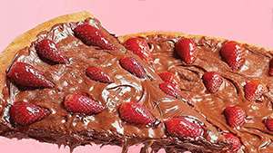 You Can Now Buy Strawberry Nutella Pizza At S&r!
