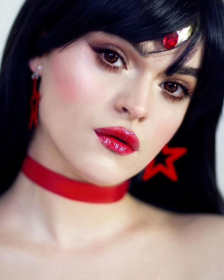 This Makeup Artist Transformed Herself Into Every Sailor Moon Character