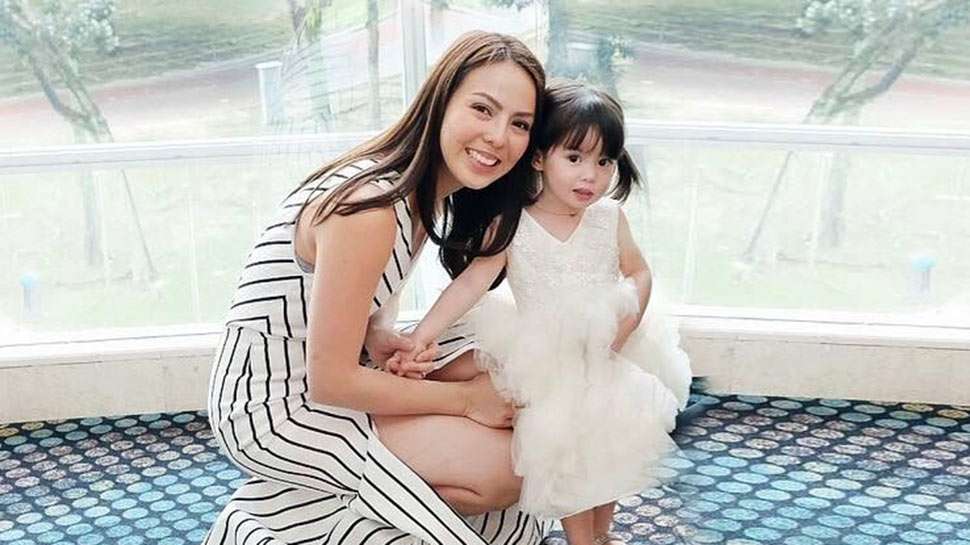 Lotd: Andi Manzano & Baby Olivia Arrive At Influence Asia 2017