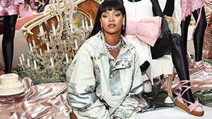 Rihanna Is Soon Launching Fenty Beauty, And Her Highlighter Is Officially On Our Wish List!