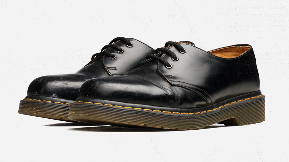 8053 Leather Platform Casual Shoes in Black | Dr. Martens