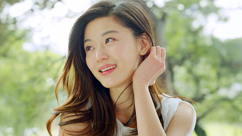 This Beauty Routine Keeps Jun Ji Hyun Looking Forever Young