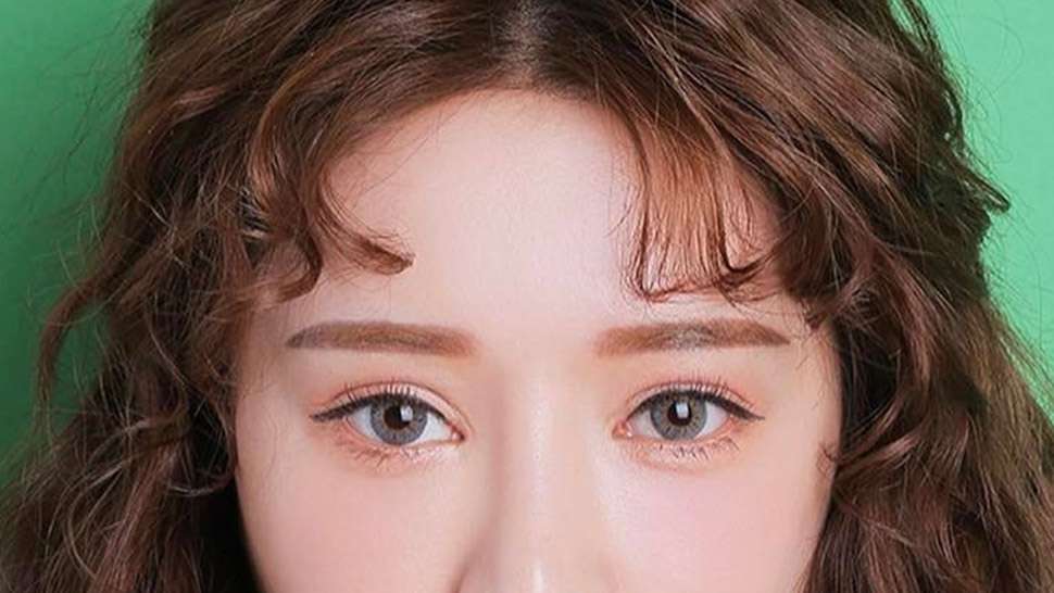 This Girl Got an Eyebrow Tattoo But the Result Left Her Completely Devastated