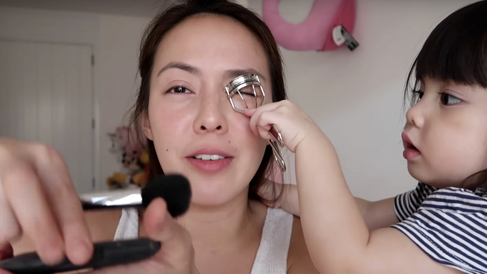 Andi Manzano-reyes Trying To Do Her Makeup With Daughter Olivia Is The Cutest Thing Ever