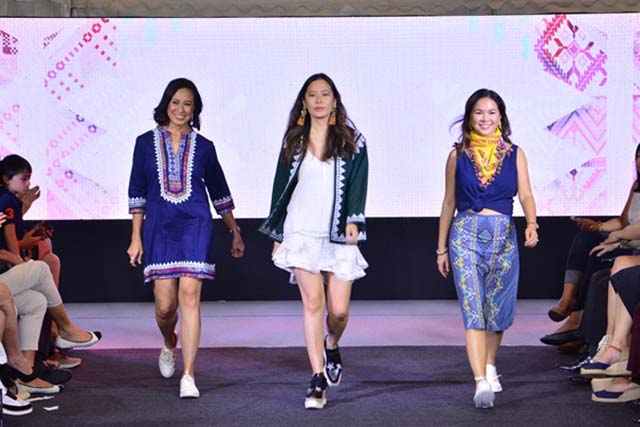 You've Never Seen Traditional Filipino Clothing Like This Before ...