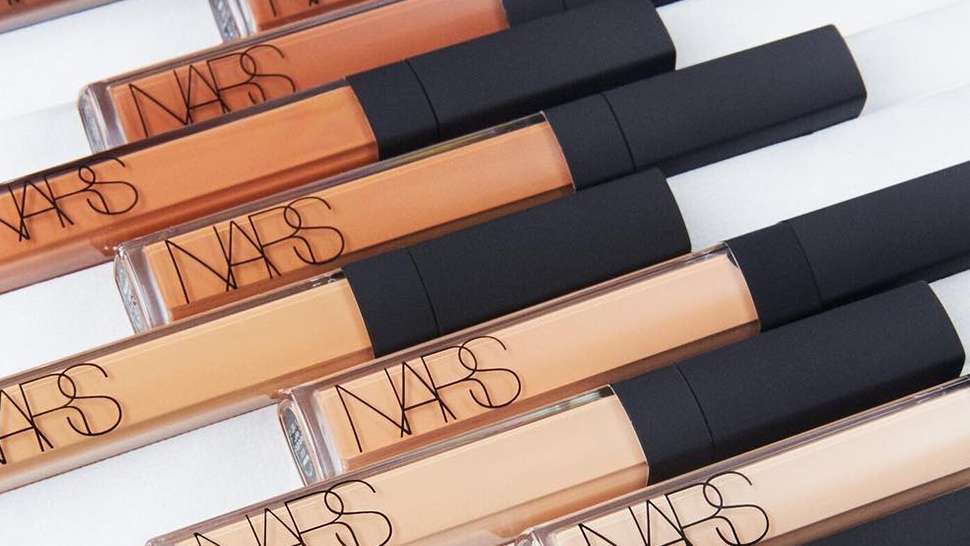 This Mesmerizing Video Will Show You How Concealers Are Made