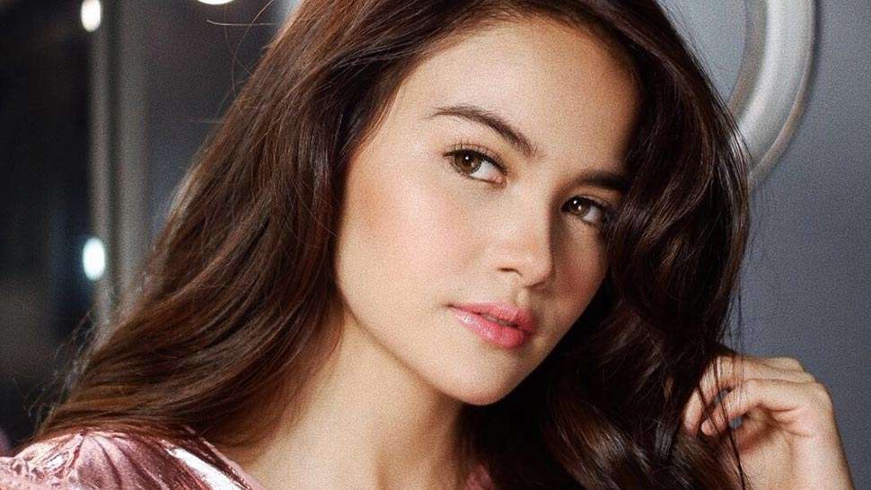 The Exact Products Elisse Joson Uses In Her Nighttime Skincare Routine