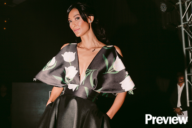 How to Pose in Formal Wear, According to Models | Preview.ph