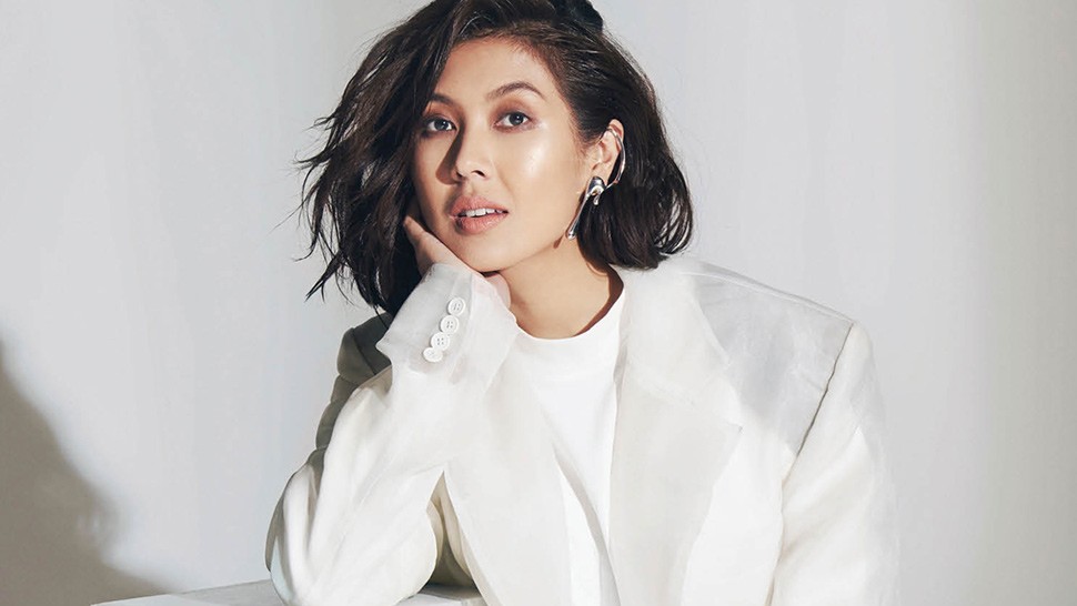 Liz Uy Answers Fashion Questions From Twitter