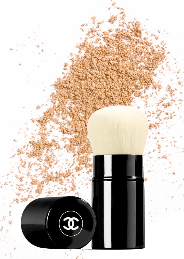 CHANEL Les Beiges Retractable Kabuki Brush Reviews 2023