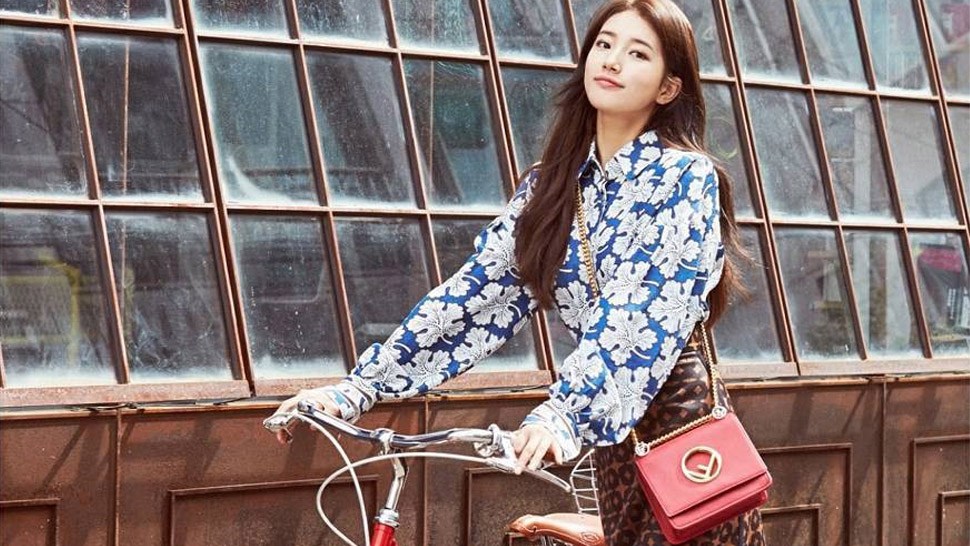 5 Cute Looks With Matching Ootd Poses To Steal From Suzy Bae