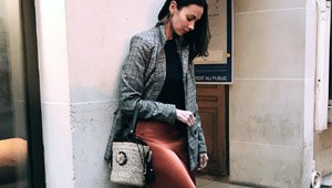 5 Outfits You Can Pair With Woven Bags, According To Amina Aranaz