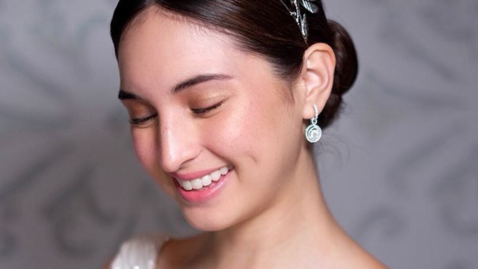 Why You Should Consider The No-makeup Look On Your Wedding Day