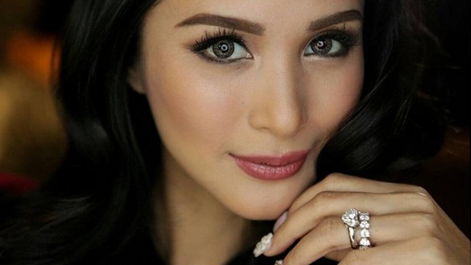 5 Local Celebs With Stunningly Large Engagement Rings