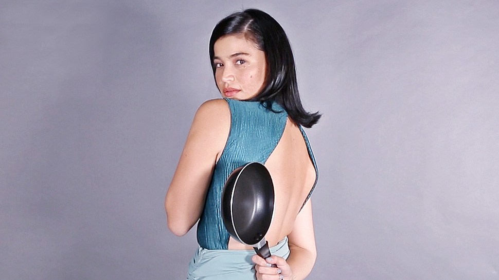 We Asked Anne Curtis To Pose With Random Objects And Here's What Happened