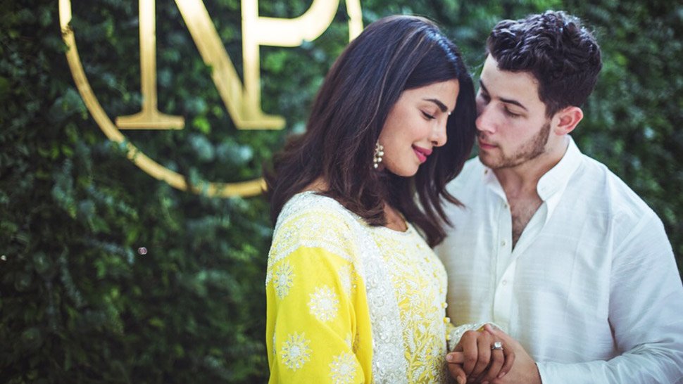 What Nick Jonas And Priyanka Chopra's Engagement Outfits Mean