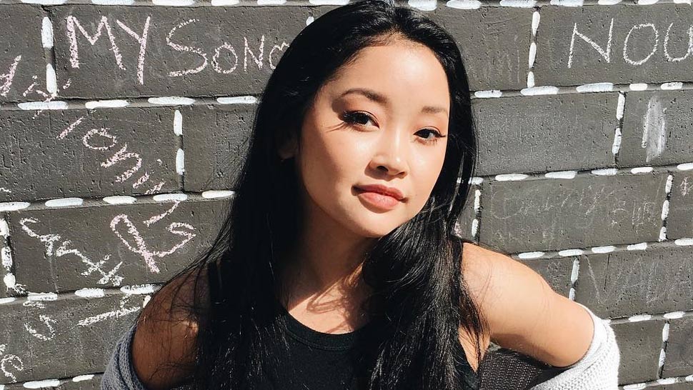 Lotd: How To Recreate Lana Condor's Party-ready Makeup Look