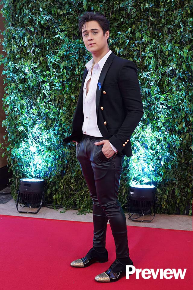 Enrique gil formal discount attire