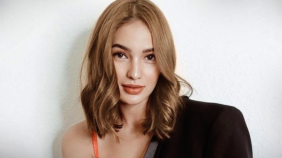 Here's What Sarah Lahbati Used To Dye Her Hair Ash Brown