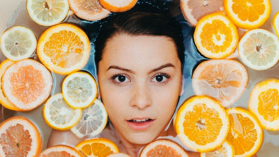 10 Facials To Try If You Have Acne, Based On Your Budget