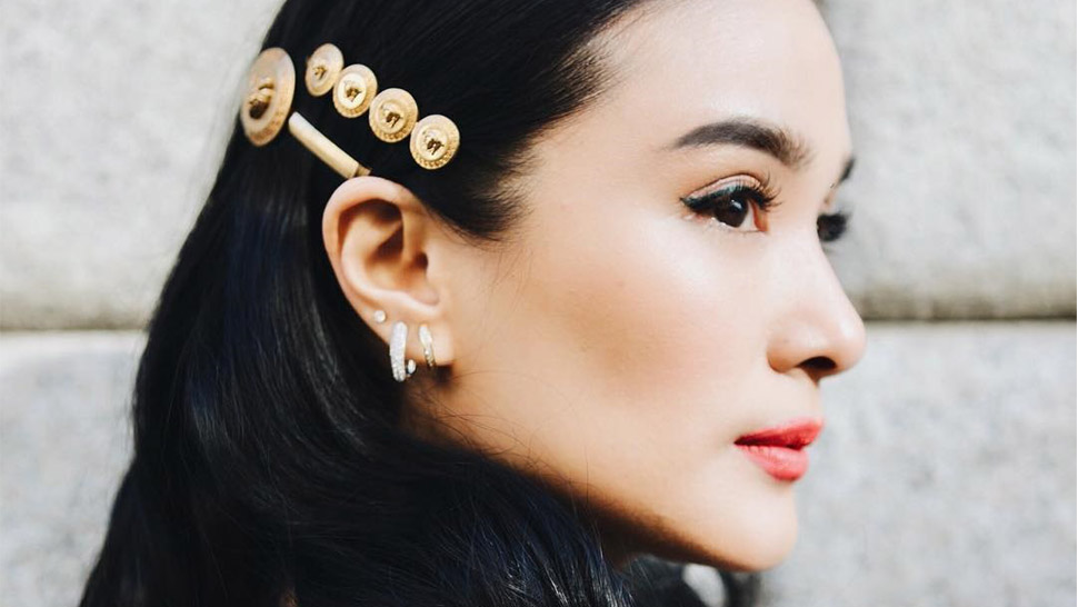 How To Wear Hair Clips, According To Heart Evangelista