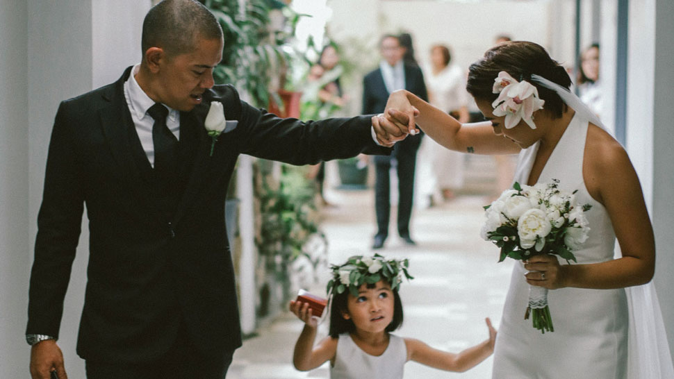 You Need To See This Couple’s Intimate Minimalist Wedding