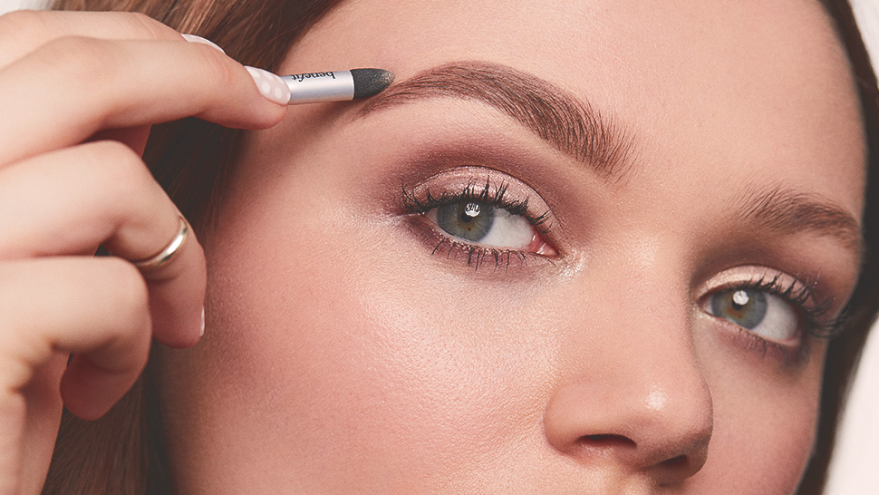 How to Groom Your Own Eyebrows at Home, According to a Brow Artist