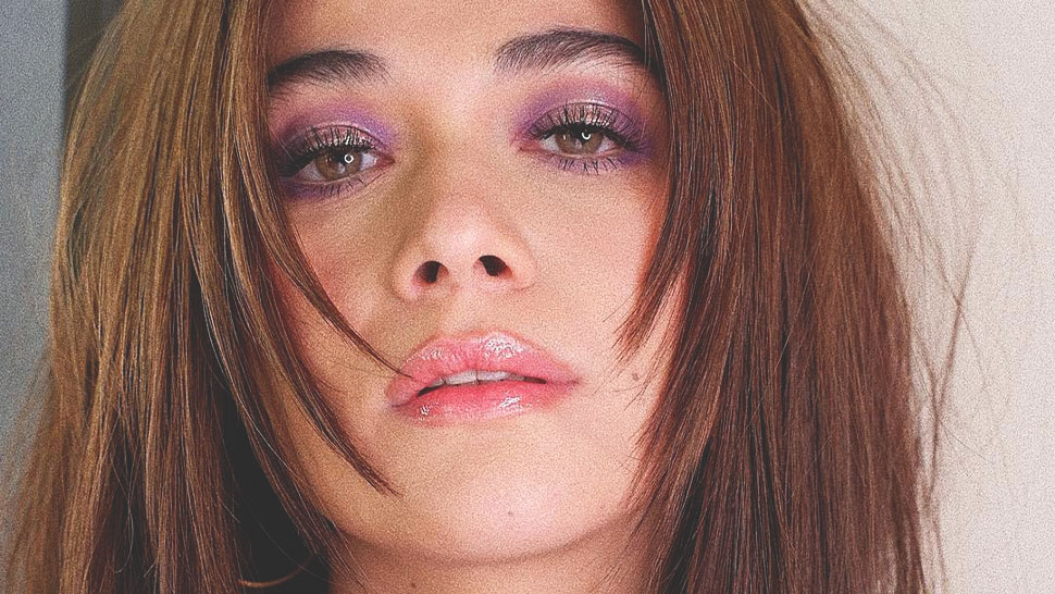 Bea Alonzo Will Convince You To Wear Colorful Eyeshadow