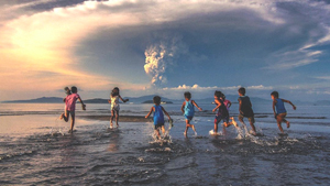 You Have To See These Photos That Capture The Ongoing Taal Volcano Eruption