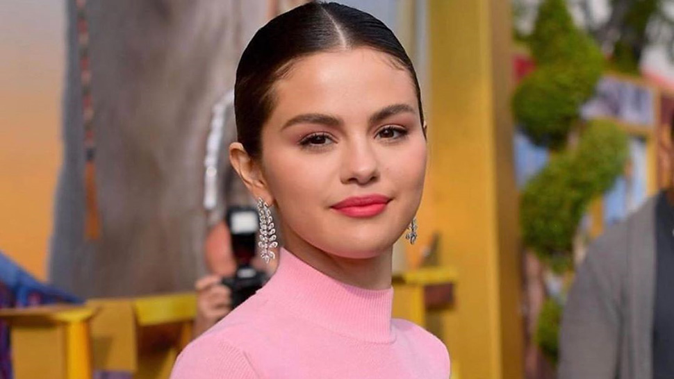 Selena Gomez Is Launching Her Own Makeup Brand