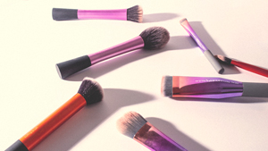 Here's How To Properly Disinfect All Of Your Makeup