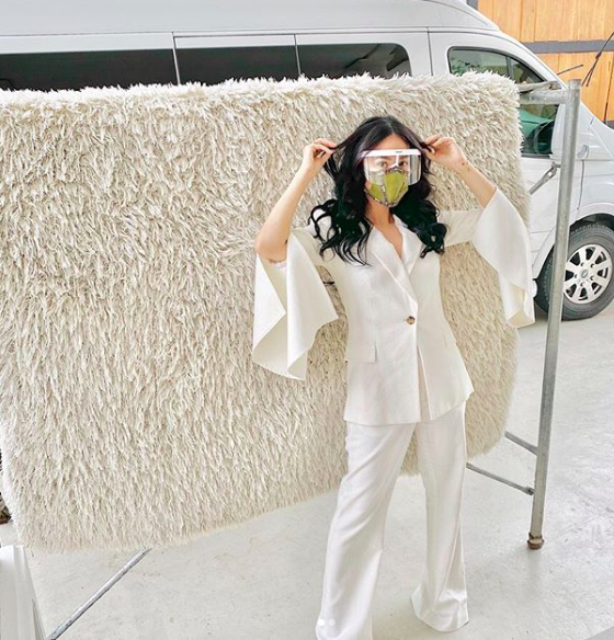 Heart Evangelista adapts to the new normal in fashion - Filipino