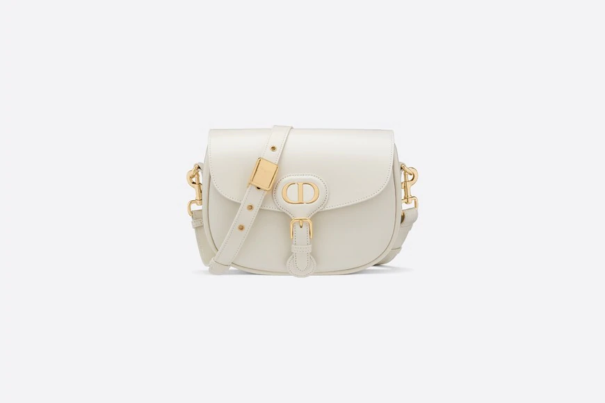 Dior's 30 Montaigne Bag Perfectly Encapsulates French Style Now