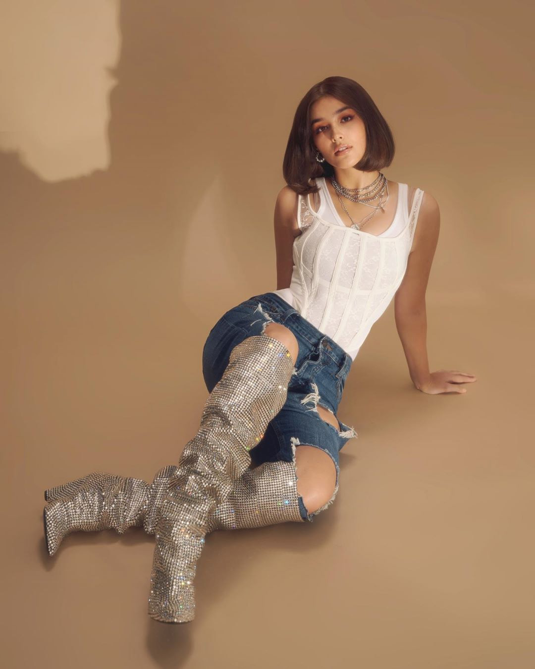 All of Liza Soberano’s Stylish Outfits in Her Photoshoot with BJ Pascual