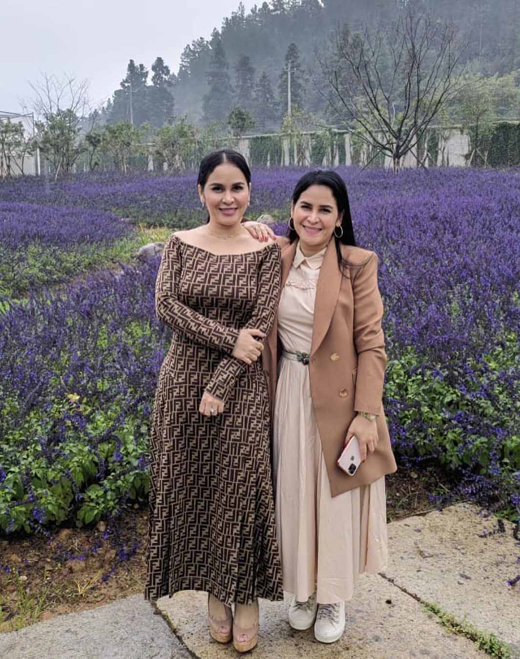 Jinkee Pacquiao and Janet Jamora's Instagram feeds are also twins