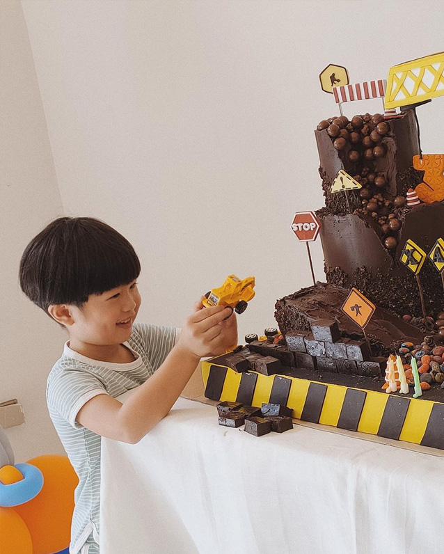 Liz Uys son Xavi celebrates his third birthday | Star Cinemaa