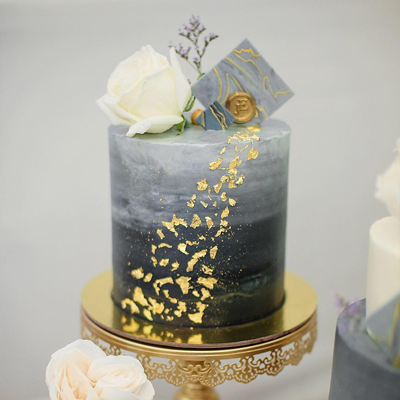 simple yet stylish wedding cakes