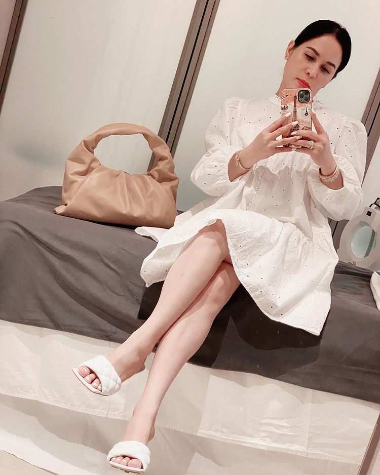 Official PEP.ph on X: Jinkee Pacquiao is a champ when it comes to her  designer shoes 👠💯 See her fabulous shoes here:   📷IG: jinkeepacquiao  / X