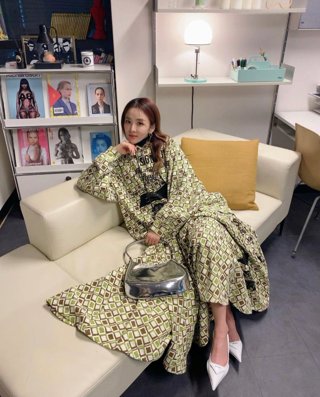 Korean Celebrities Who Love The New Prada Cleo Bag