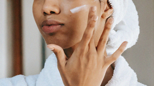 The Best Skincare Tips For Oily And Acne-prone Skin, According To A Dermatologist