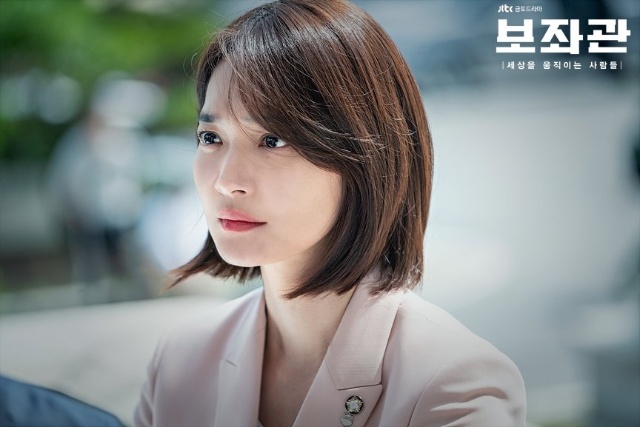 30 Cute Short Hair with Bangs Korean Style  Milk Tea Bixie Cut with Bangs