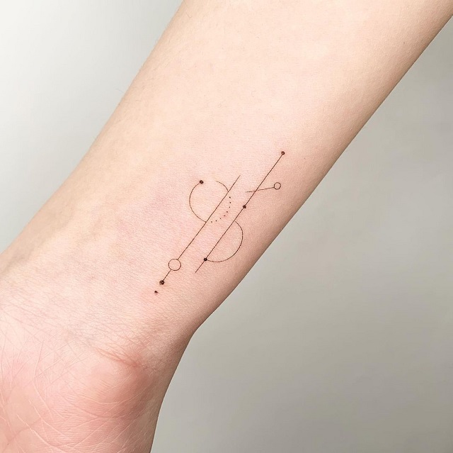 Simple Straight Line Tattoos line ta2 on pinterest line tattoos   Straight  line tattoo Line tattoos Line tattoo arm