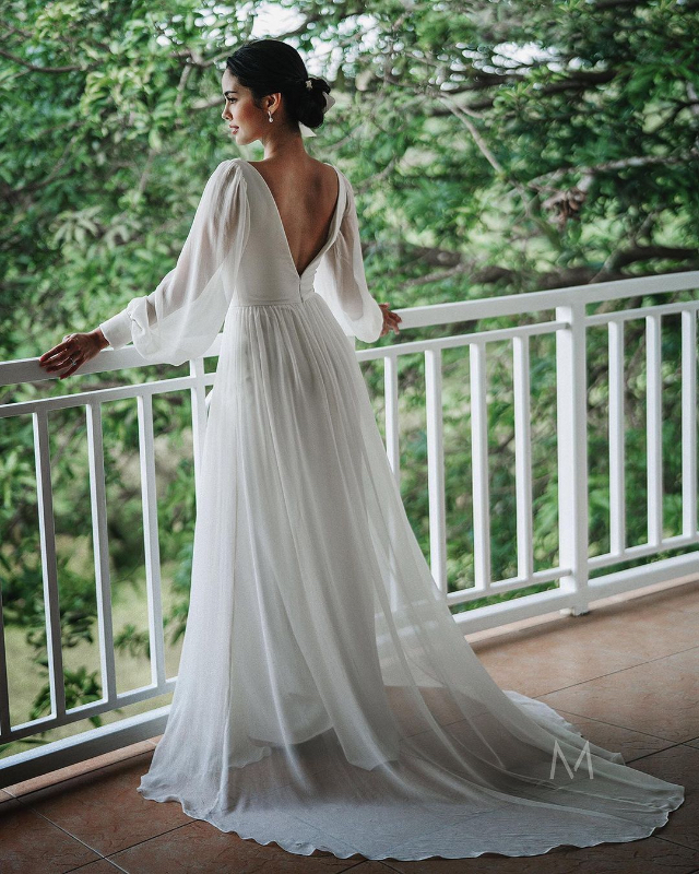 The 21 Best Square Neckline Wedding Dresses for an Elevated Minimalist Look